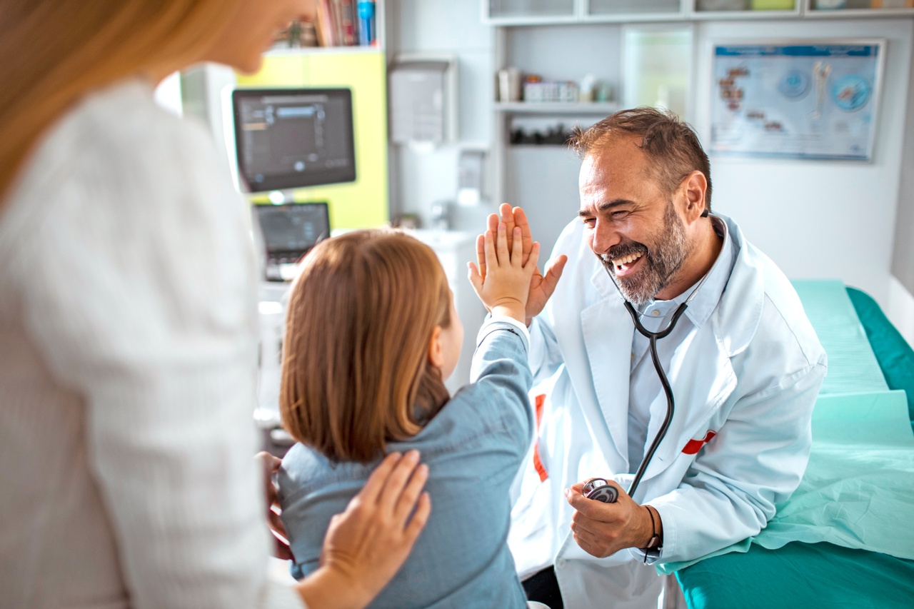 Axway's tweet card. Healthcare organizations can strengthen their security posture while embracing the transformative power of digital healthcare thanks to API marketplaces.
