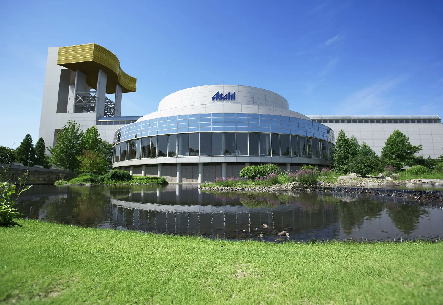 QintegraC's tweet card. Japan’s Asahi has partially restarted production at six of its breweries after a cyberattack forced the company to halt operations and disrupted supplies of