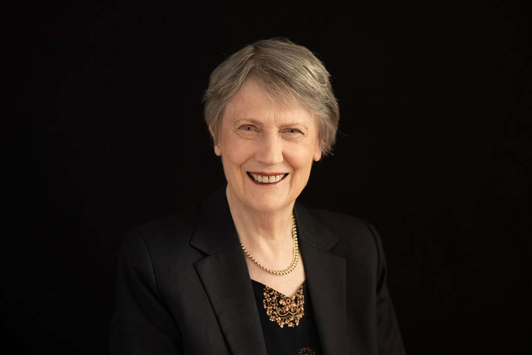 carlworker's tweet card. Gavi Board unanimously approves the selection of Rt Hon Helen Clark, former Prime Minister of New Zealand, as its new Chair.