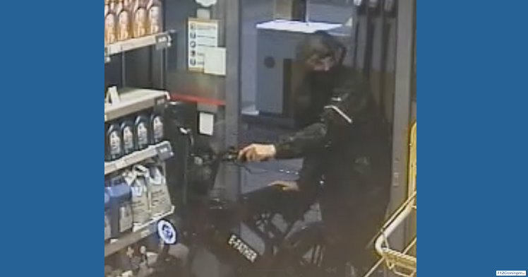 Overval op tankstation in Roden