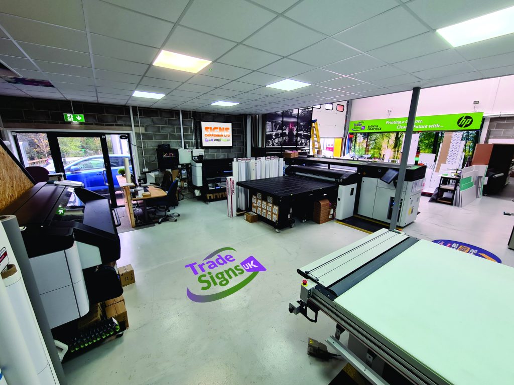 SignUpdate's tweet card. Established printing and signage specialist, Digiprint Group, has launched Trade Signs UK – a dedicated trade signage division designed exclusively for