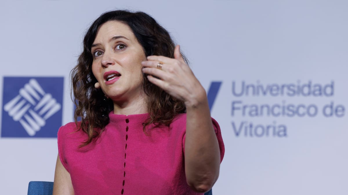 La_SER's tweet card. "Nos rescatan de la propia carencia que ha creado la Comunidad de Madrid", denuncian