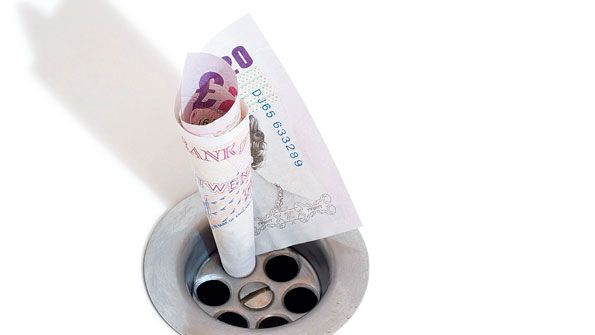 CreativeBloq's tweet card. A tight budget doesn't have to mean compromising on creativity.