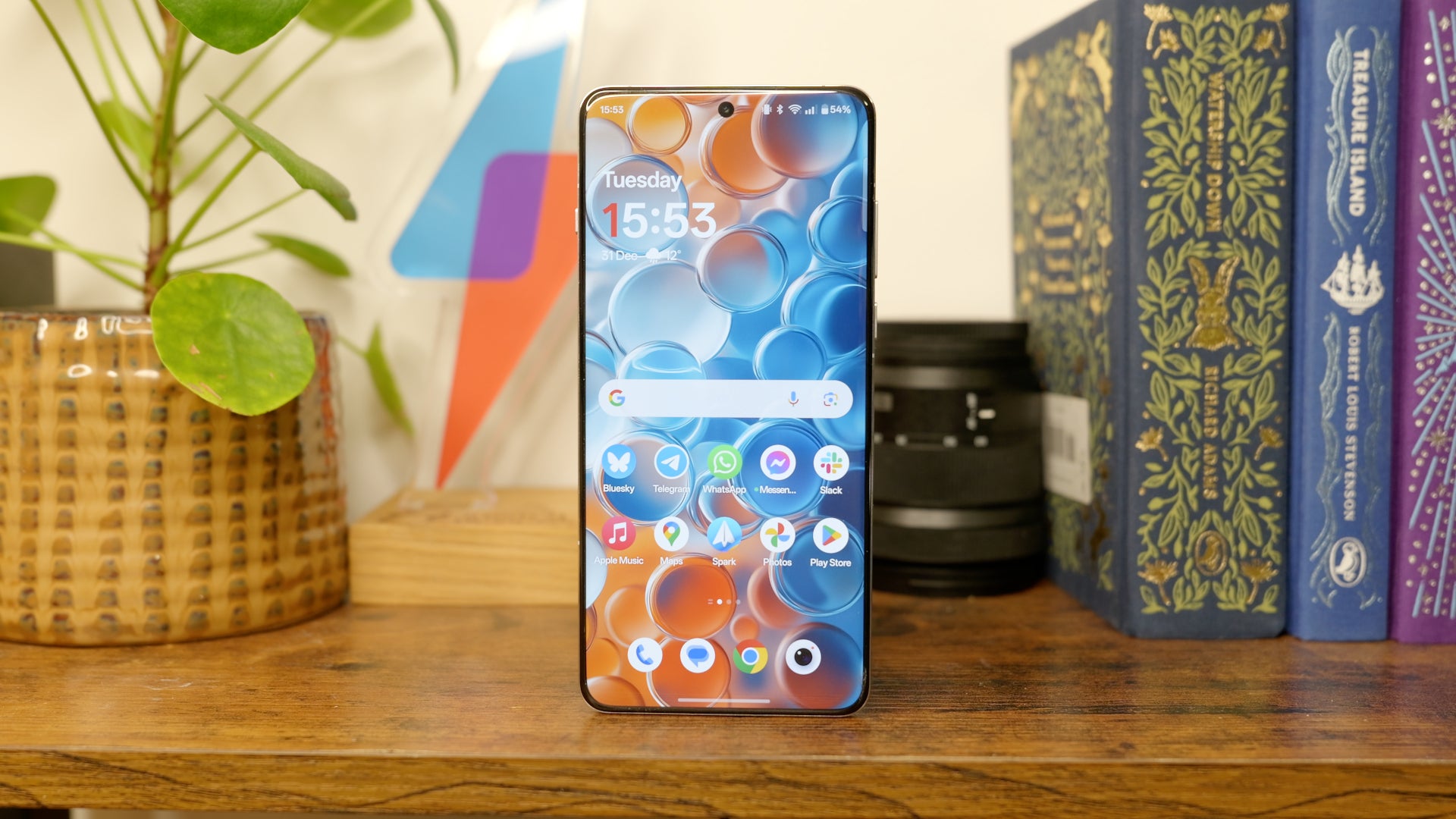 trustedreviews's tweet card. OnePlus’ OxygenOS 15 software is one of the most feature-rich Android skins available, and that means if you’re happy to do a bit of digging through settings, there’s a lot you can discover.  Whether...