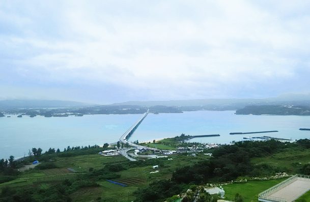 k1_development's tweet card. お久しぶりの、おしょーです。 2017年の社員旅行は、ハワイ、タイ、沖縄、熱海の4か所に分かれていましたが、おしょーはな