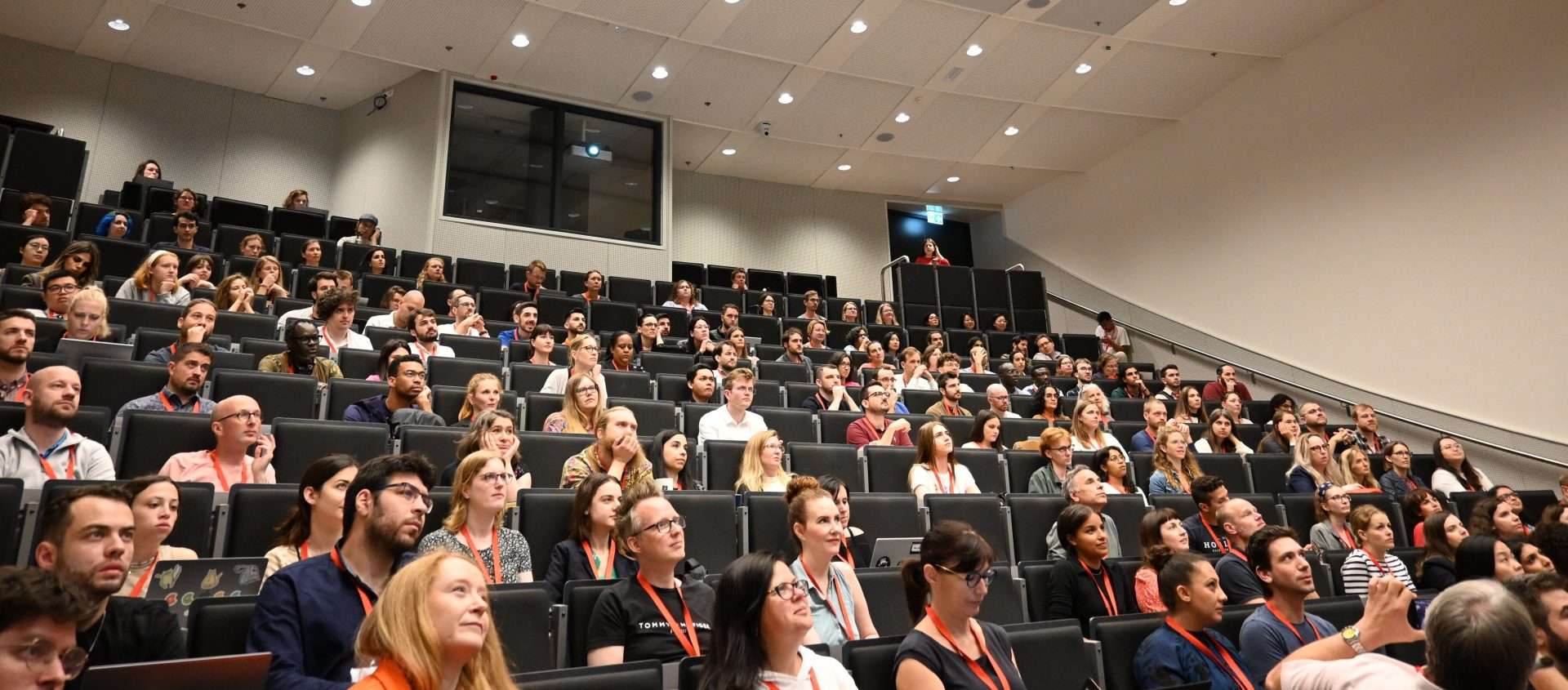 MethodsNET's tweet card. 2nd MethodsNET Conference The global hub for research methods innovations, excellence and smart  use . 10-12 September 2025, Louvain-la-Neuve, Belgium LATE
