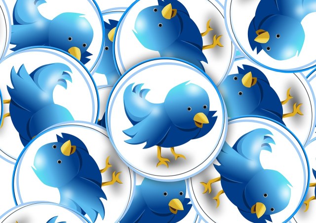 brightsblog's tweet card. Ein New Yorker verklagt Twitter auf 5 Millionen US-Dollar wegen eines Datenlecks, durch das die Daten von mehr als 200 Millionen Nutzern offengelegt wurden. Andreas Knobloch | heise online Pixabay …
