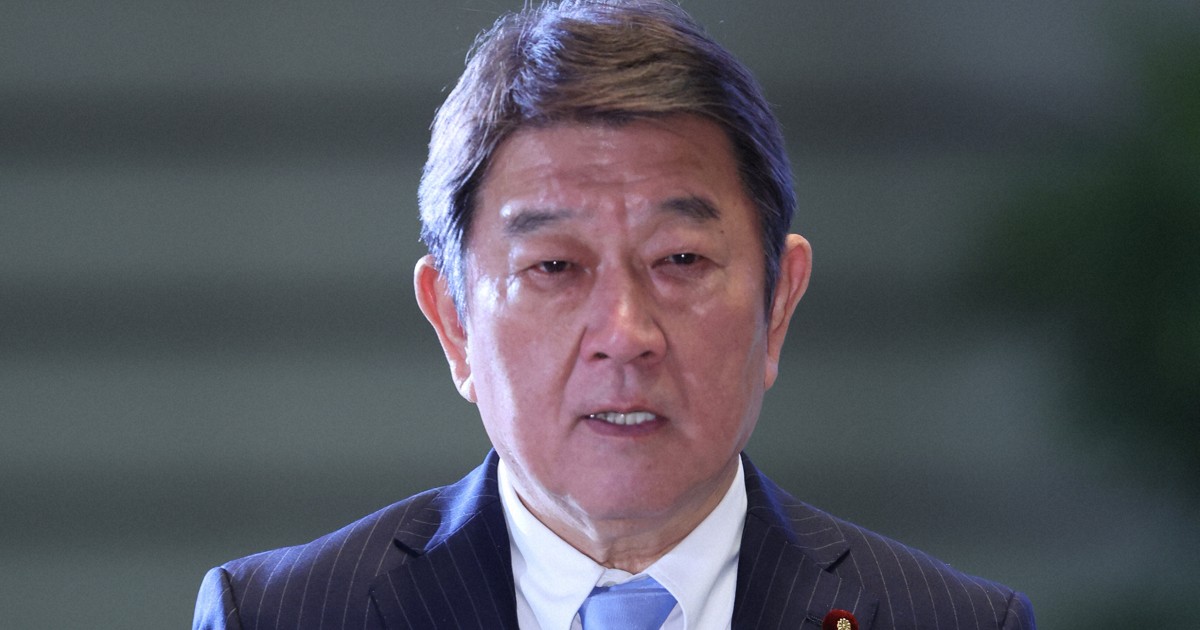 mainichijpnews's tweet card. 　日本による5500億ドル（約83兆円）の対米投資などの日米合意に関し、高市早苗政権では茂木敏充外相、赤沢亮正経済産業相、城内実経済財政担当相の3閣僚が中心となって対応することになった。政府関係者によると、茂木氏が合意実施に向けた総合的な調整役を担い、赤沢氏は対米投資を担当する。城内氏は国内の経済対