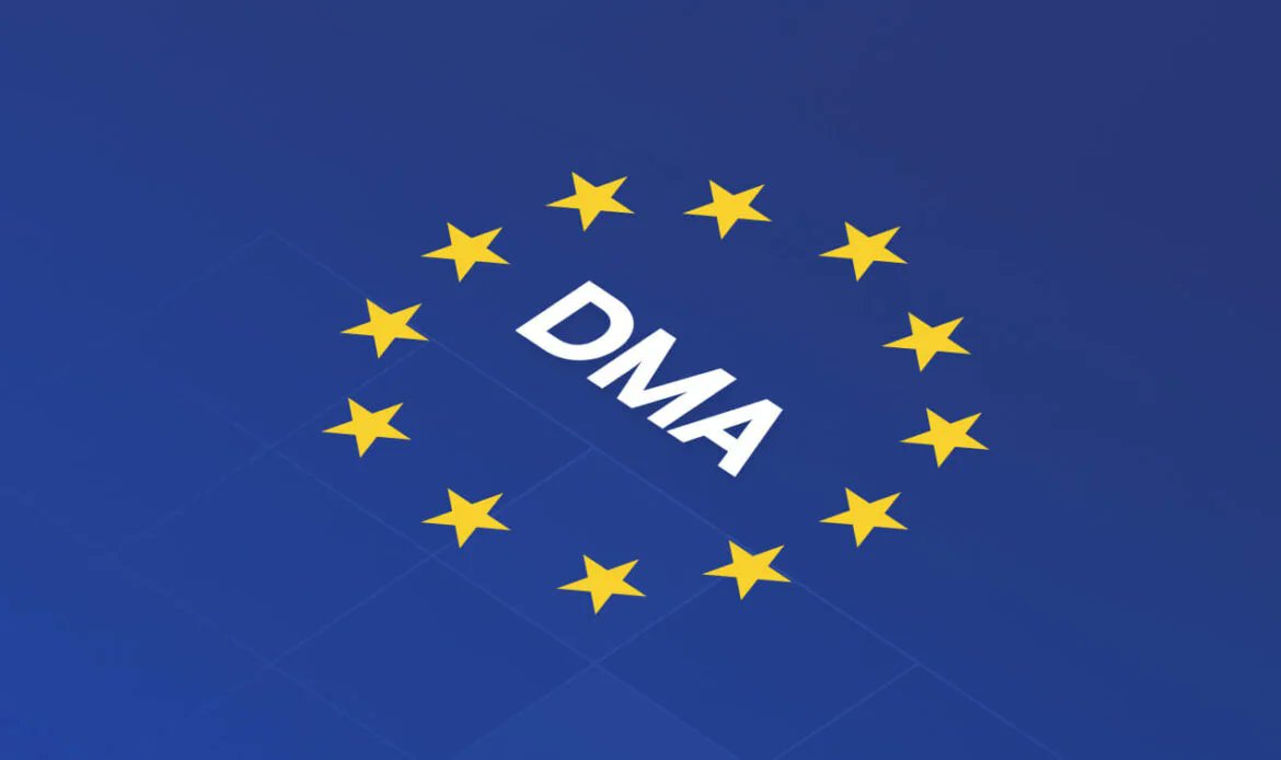 mathieujava's tweet card. Dans un contexte de fortes tensions avec les Etats-Unis, l'UE vient d'infliger 700 millions d'euros d'amende aux deux géants américains...