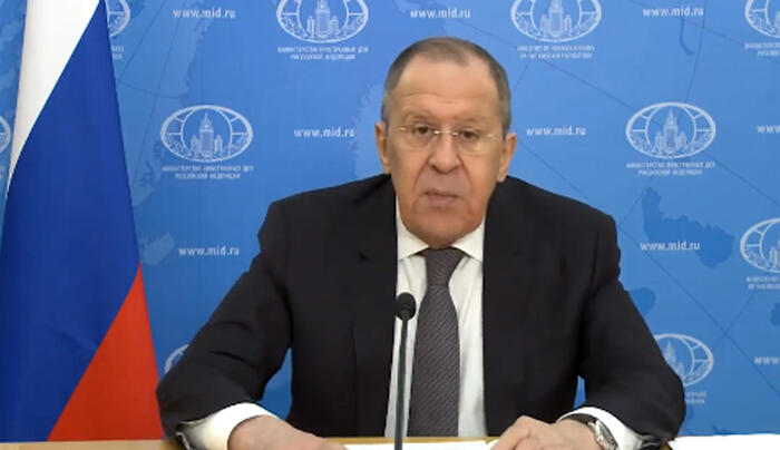 LukeSQL's tweet card. "I tentativi di Washington e dei suoi alleati per isolare Mosca stanno fallendo". Lo ha affermato il ministro degli Esteri russo, Serghei Lavrov, in un discorso ai partecipanti alla Conferenza...