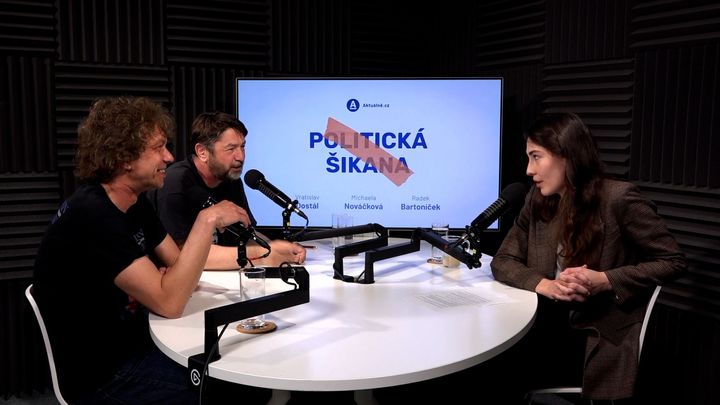 michal_pavec's tweet card. Padne vláda Petra Fialy? Proč mají Starostové v této kauze klíčovou roli? Poslechněte si nový podcast Politická šikana.