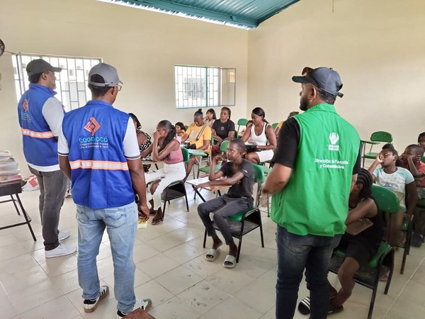 CodechocoCar's tweet card. CODECHOCÓ capacitó al colectivo de mujeres miembros de la iniciativa comunitaria ECOPALENQUE del barrio Palenque, en la ciudad de Quibdó, sobre el manej