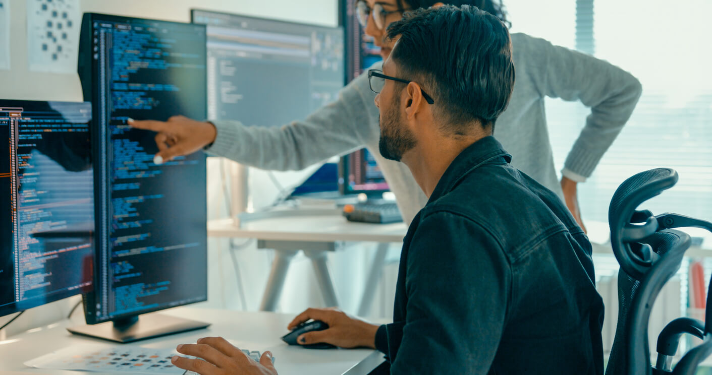 RedStreamJobs's tweet card. The tech job market is evolving at breakneck speed. Dive in to discover top programming languages paving the way for the next generation.