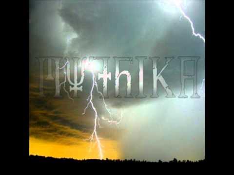 nosoyunvampire's tweet card. Mythika - La Amarga Plegaria