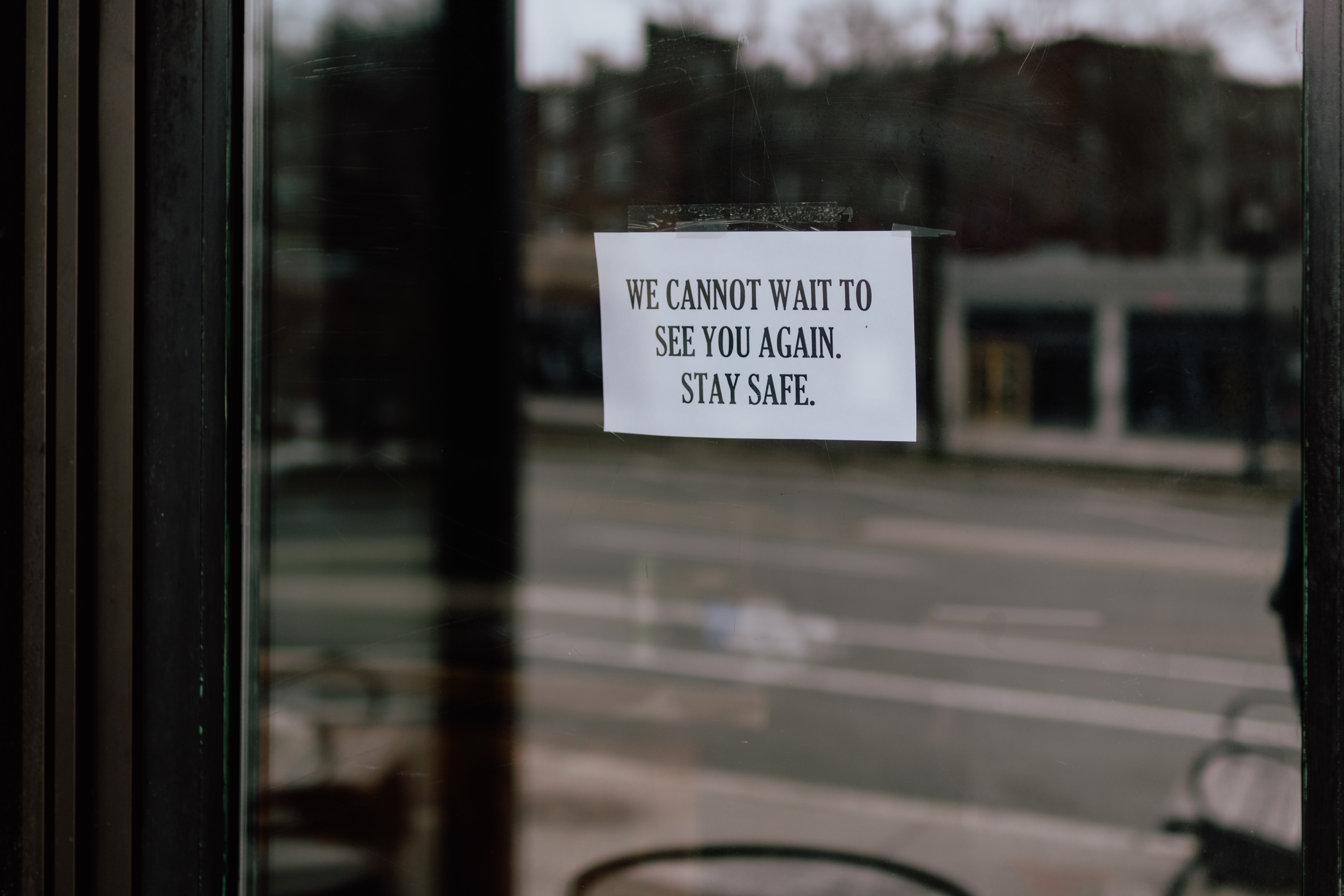 locomizer's tweet card. Britain’s biggest cities were the slowest to recover after lockdowns. But does this mean that they face greater long-term challenges? Not necessarily, says Valentine Quinio. While some high streets...