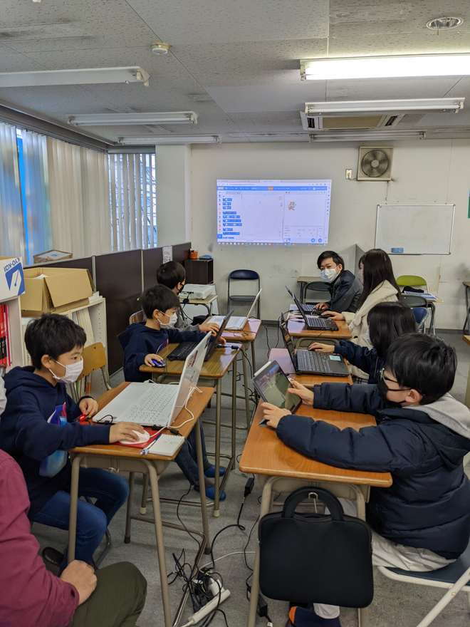 CoderDojo_KSWD's tweet card. # 新型コロナウイルス感染症予防のための注意事項 ## 開催にあたり、現在のコロナウイルスの感染状況を踏まえて、開催の中止や時間の短縮を行う可能性がありますことをご了承ください。 参加にあたっては、当日に以下のチェックをお願いいたします。安全を第一に考えて開催したいと思いますので、ご理解、ご協力をお願いいたします。 チェック項目 | 内容 ---|--- 体温測定健康チェック |...