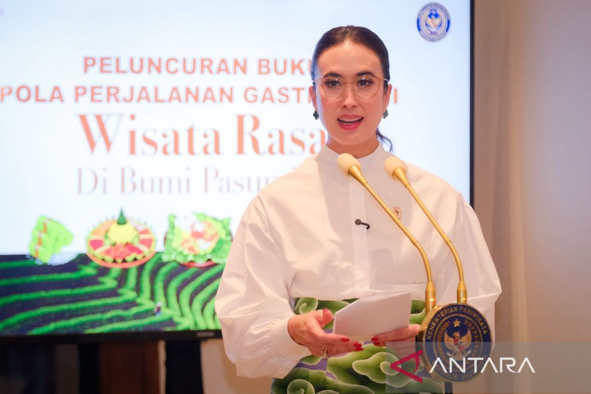 CountryBranding's tweet card. Indonesia’s Tourism Minister Widiyanti Putri Wardhana is boosting culinary tourism with the launch of a new book spotlighting West Java’s rich ...