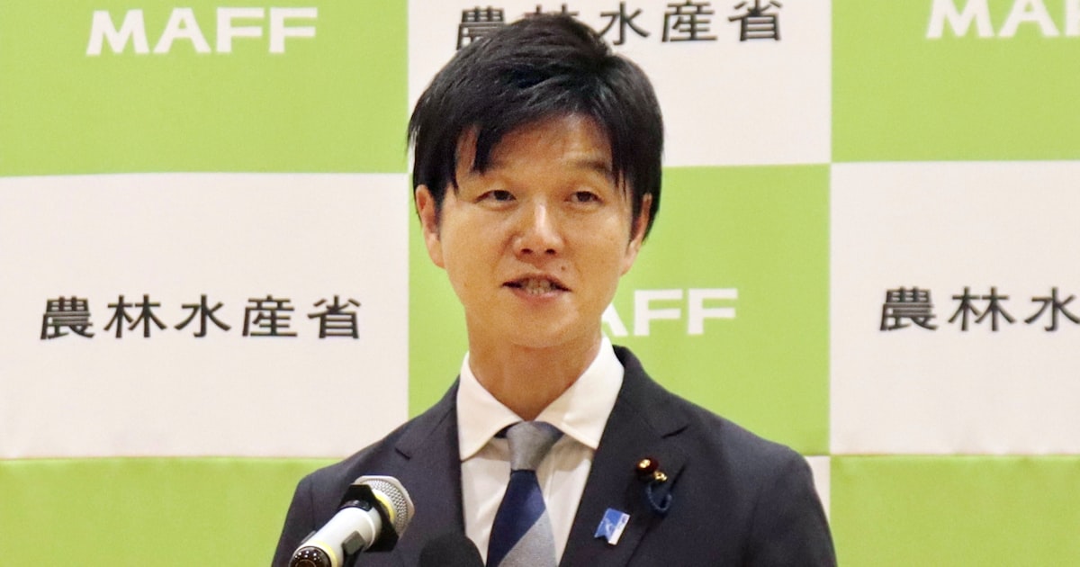 nikkei's tweet card. 鈴木憲和農相は22日の就任記者会見でコメ価格に「コミット（関与）しない」と述べた。「価格はマーケットの中で決まるべきだ」との見解を示し、消費者の多様なニーズに応えられるような生産体制を構築していくと説明した。物価高に対応する経済対策として「おこめ券」などによる補助の検討も必要だと言及した。コメの増産方針に関し「需要に応じた生産が何よりも原則」と言及した。海外市場を含めた需要の拡大など「マーケッ