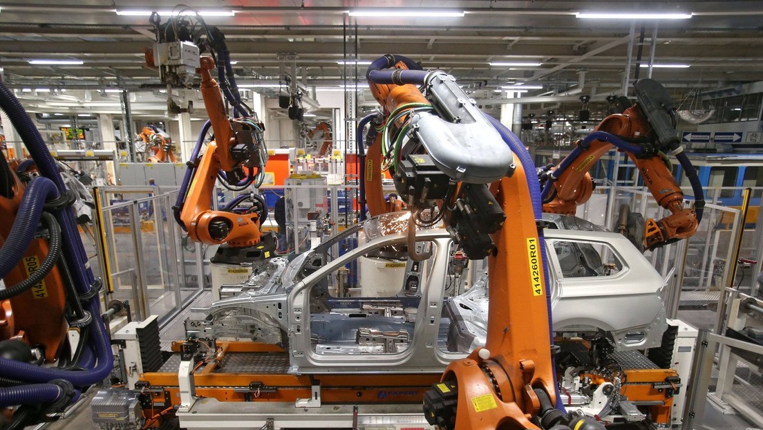 systemfragen's tweet card. Die niederländische Regierung hat auf Druck der USA den Chiphersteller Nexperia enteignet. Daraufhin verhängte China ein Exportverbot gegen das Unternehmen. Nun droht in der deutschen Automobilindu...