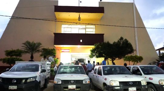 Avanhgo's tweet card. Huautla, Hgo.- Como parte del compromiso social del gobierno municipal de Huejutla de Reyes y el sistema municipal para el Desarrollo Integral de la Familia (DIF Huejutla), una caravana de solidari…