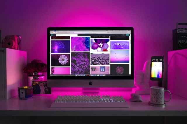 freelearniverse's tweet card. Web development is the art of creating and maintaining websites. It involves designing, coding, and optimizing sites for functionality and user experience. Developers use languages like HTML, CSS, …