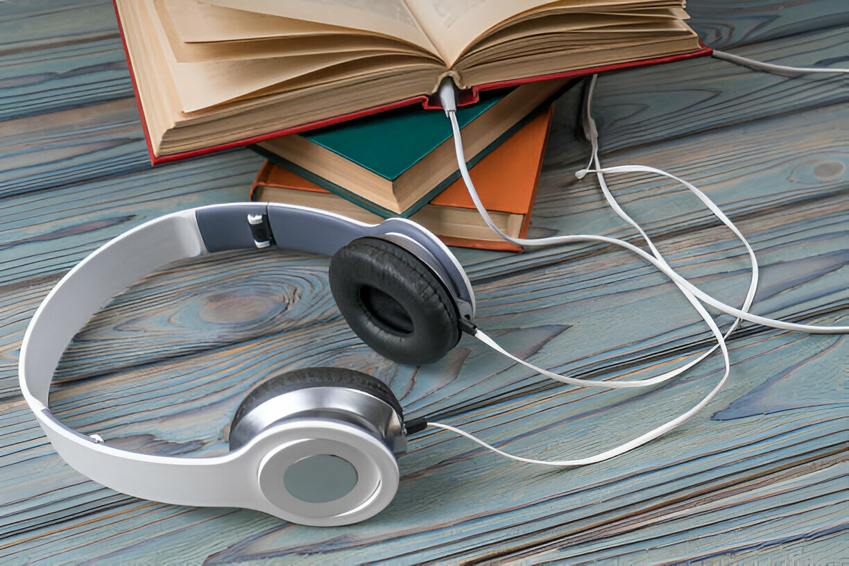 NetMundonet321's tweet card. Descubre las mejores opciones para encontrar audiolibros gratis en español, de forma legal y segura. Los mejores Audiolibros Gratuitos Aquí.