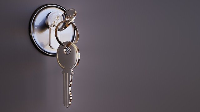 readlearncode's tweet card. Main points: Secure properties are encrypted using a command line toolSpecial prefix used to identify encrypted propertiesThe Secure Config Properties module must be added to the applicationEncrypt…