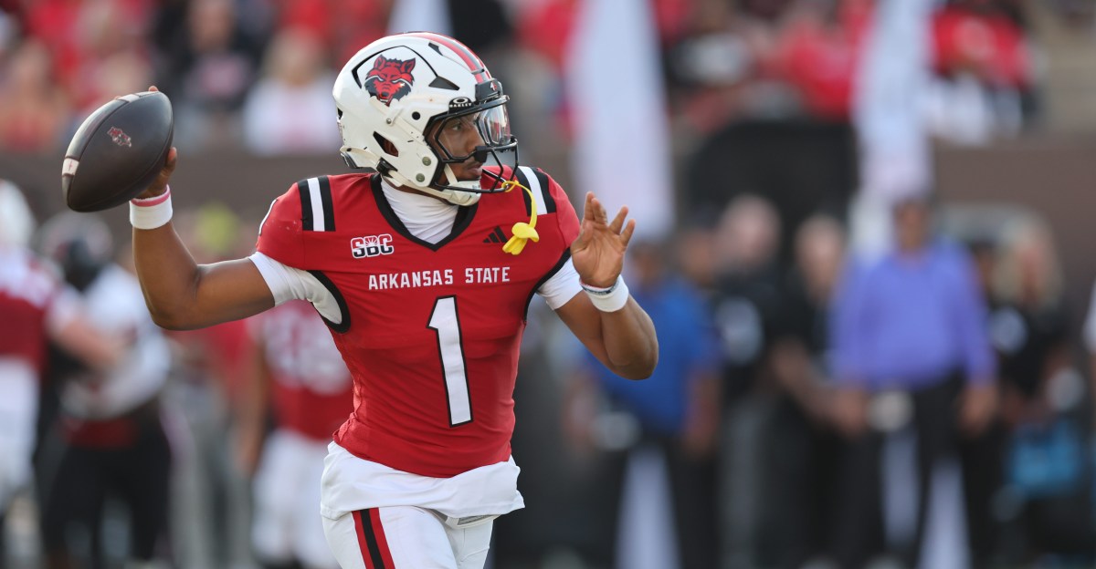 underdogdynasty's tweet card. Red Wolves score 12 points in the fourth quarter to steal a critical SBC win.