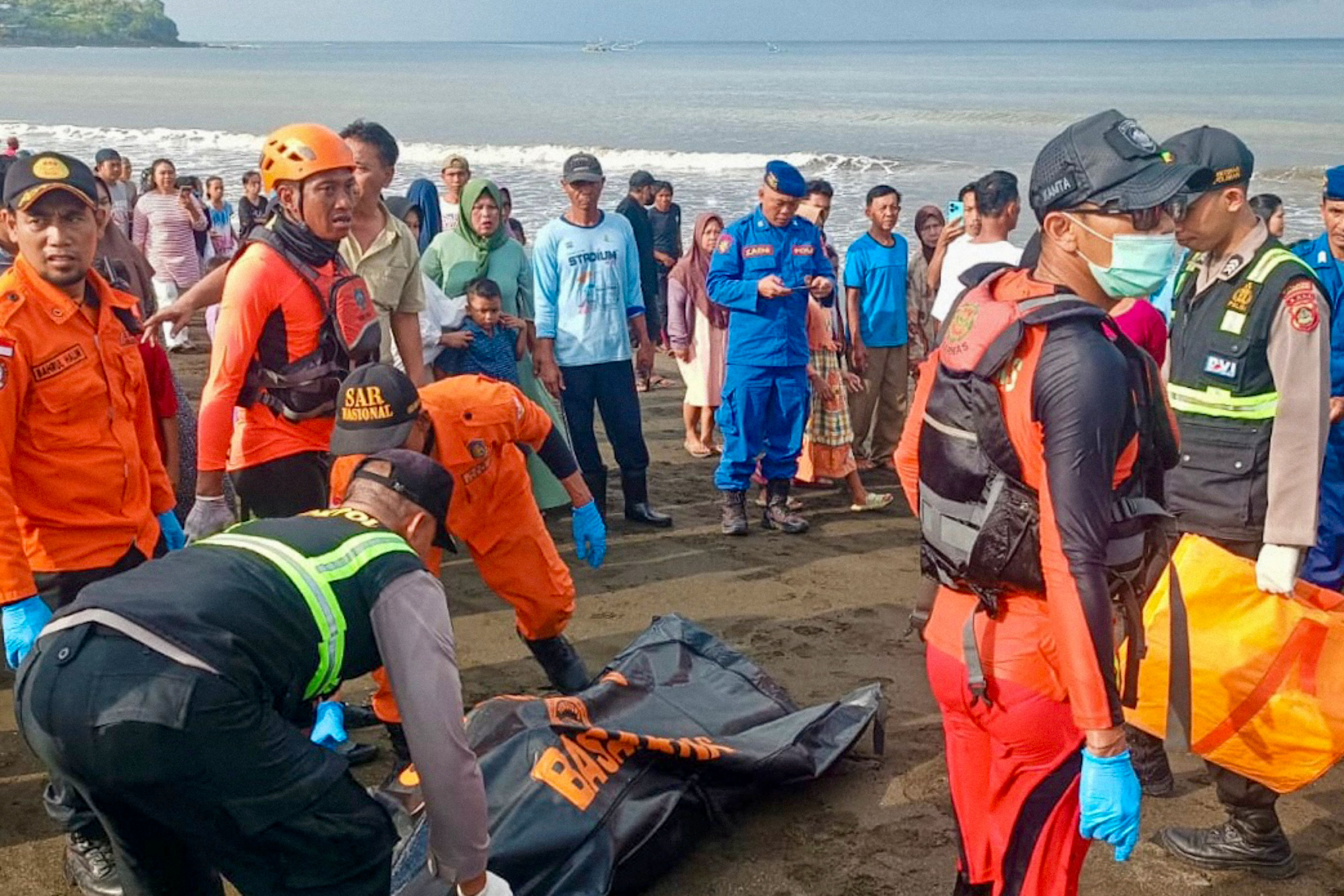 AlBawabaEnglish's tweet card. ALBAWABA - Indonesia's rescue authorities said that at least four people were confirmed dead after a ferry sank in rough seas on its way to Bali Island.