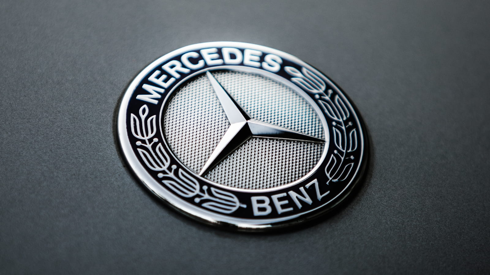 AathiraRN's tweet card. A mishandled GitHub token gave unrestricted access to Mercedes-Benz's internal GitHub Enterprise Service, exposing source code to the public.