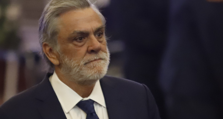 ContrapoderCH's tweet card. Ante esto, a través de un posteo en su perfil de X, el exfiscal del caso Carlos Gajardo, no se mostró indiferente ante la sentencia, y afirmó que el veredicto absolutorio en SQM es el punto final de...