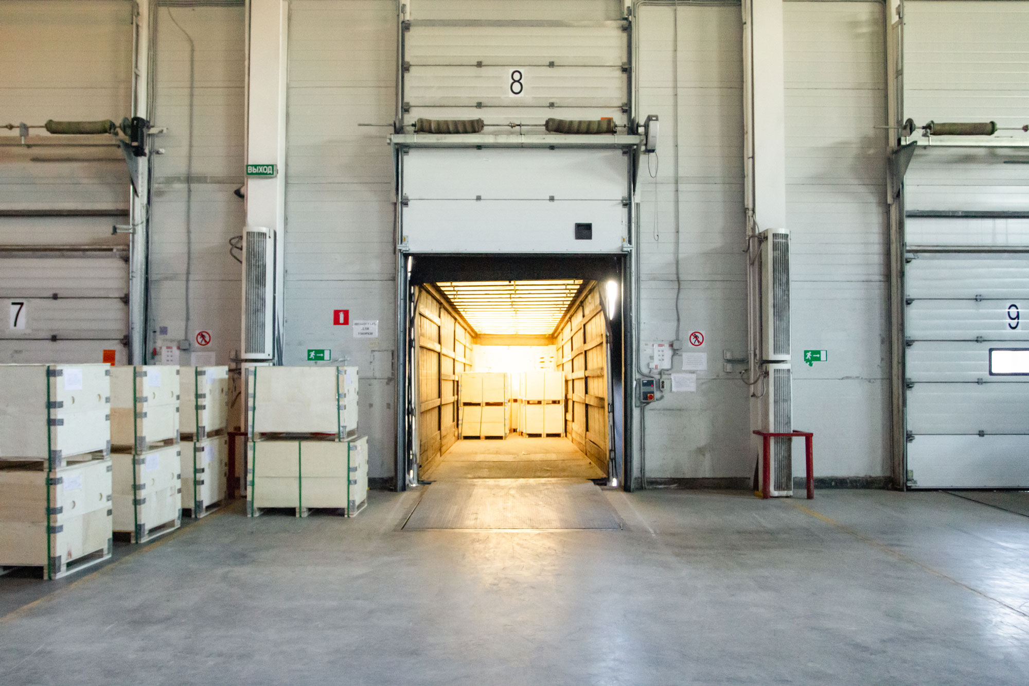 VisComp1's tweet card. Production Reshoring is a continuing upward trend in the manufacturing industry. Even though it may seem an appealing strategy for some countries, it does come with added costs and challenges. At the...