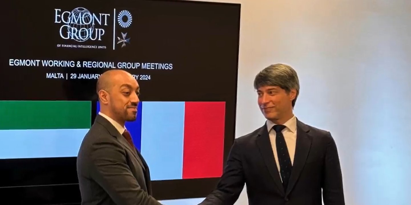 reesmarc's tweet card. La cellule antiblanchiment a multiplié les enquêtes sur des personnes réputées proches du Qatar, l’ennemi numéro 1 des EAU dans la région.