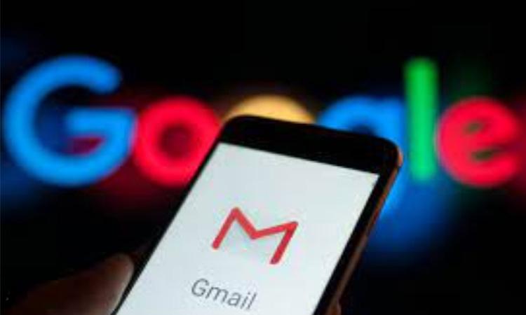 the_newsmen's tweet card. It's unclear when Google decided to discontinue Basic HTML support, but information about it can be found on this support page titled Use the latest version of Gmail in your browser.