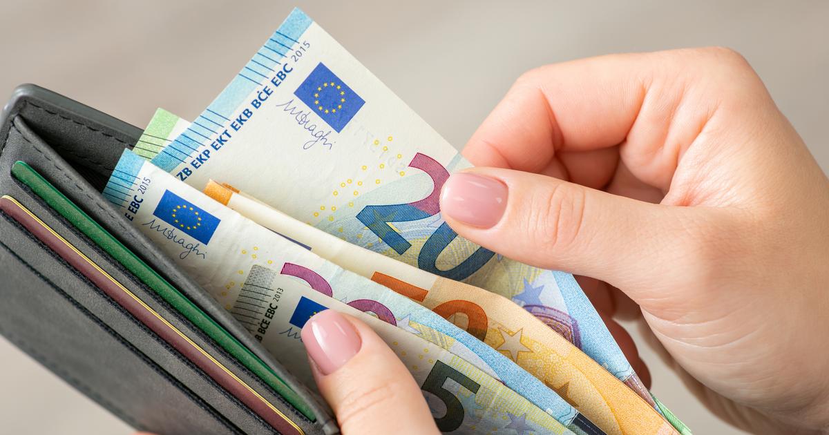 Le_Figaro's tweet card. Cette note inédite et «paradoxale» cite l’exemple des Pays-Bas, de l’Autriche et de la Finlande, où les autorités incitent les citoyens à toujours garder entre 70 et 100 euros par personne chez soi.