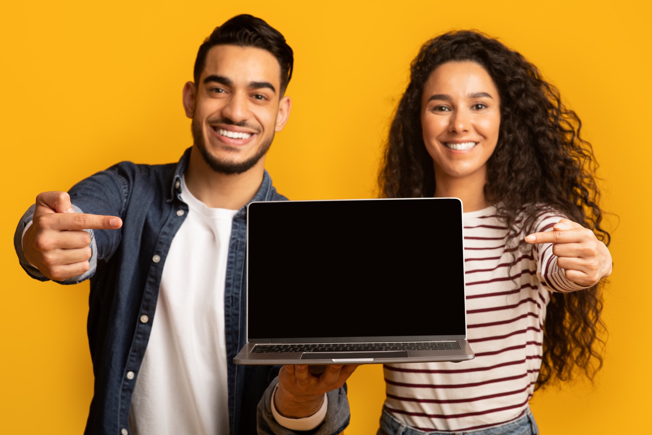 Roombrecom's tweet card. In the world of Search Engine Optimization (SEO), many factors contribute to how well a website performs in search engine rankings. One often-overlooked aspect is the structure of URLs, particularl...