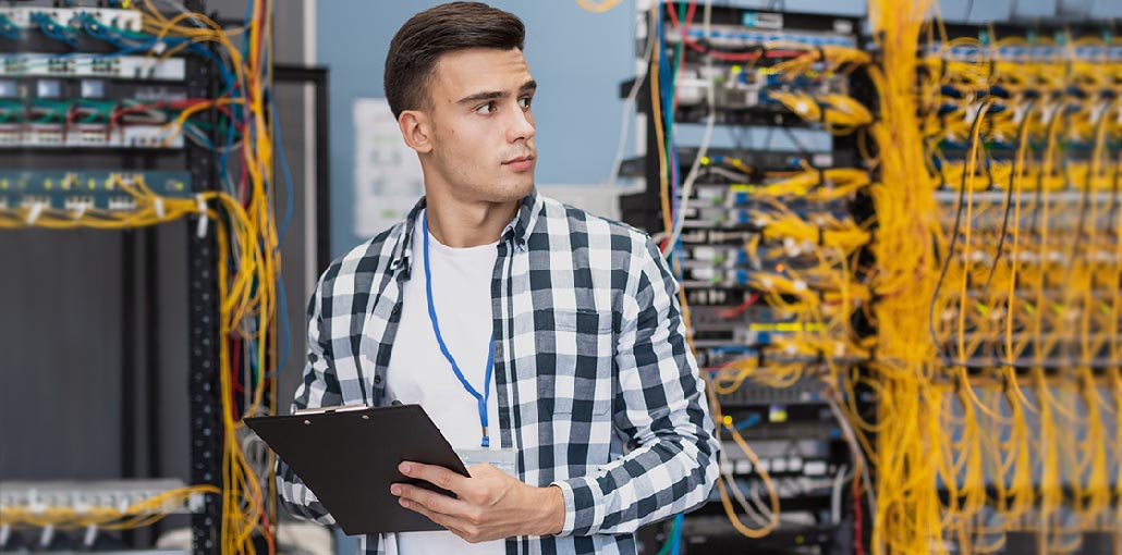 techtrendworld's tweet card. A server backup solution can back up your data, but not all of them provide full-service recovery options...