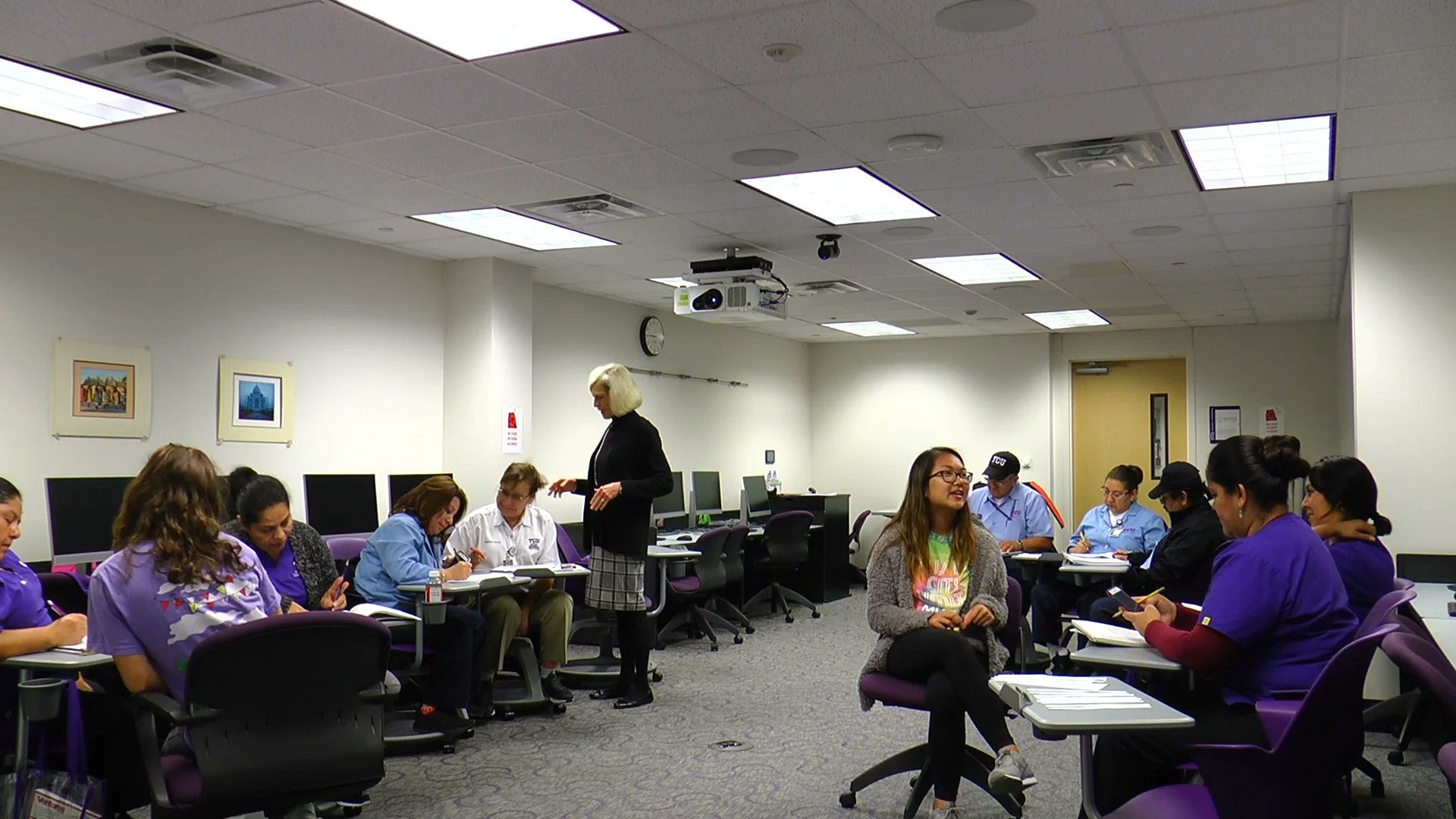 TCUjournalism's tweet card. English language program