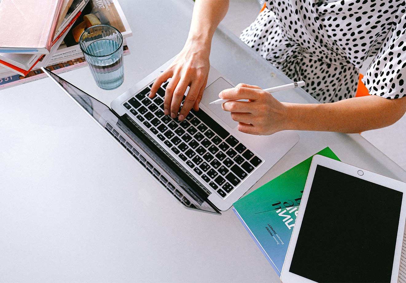 D2L_EMEA's tweet card. Level up your learning management system (LMS) by mastering these three instructional design best practices.