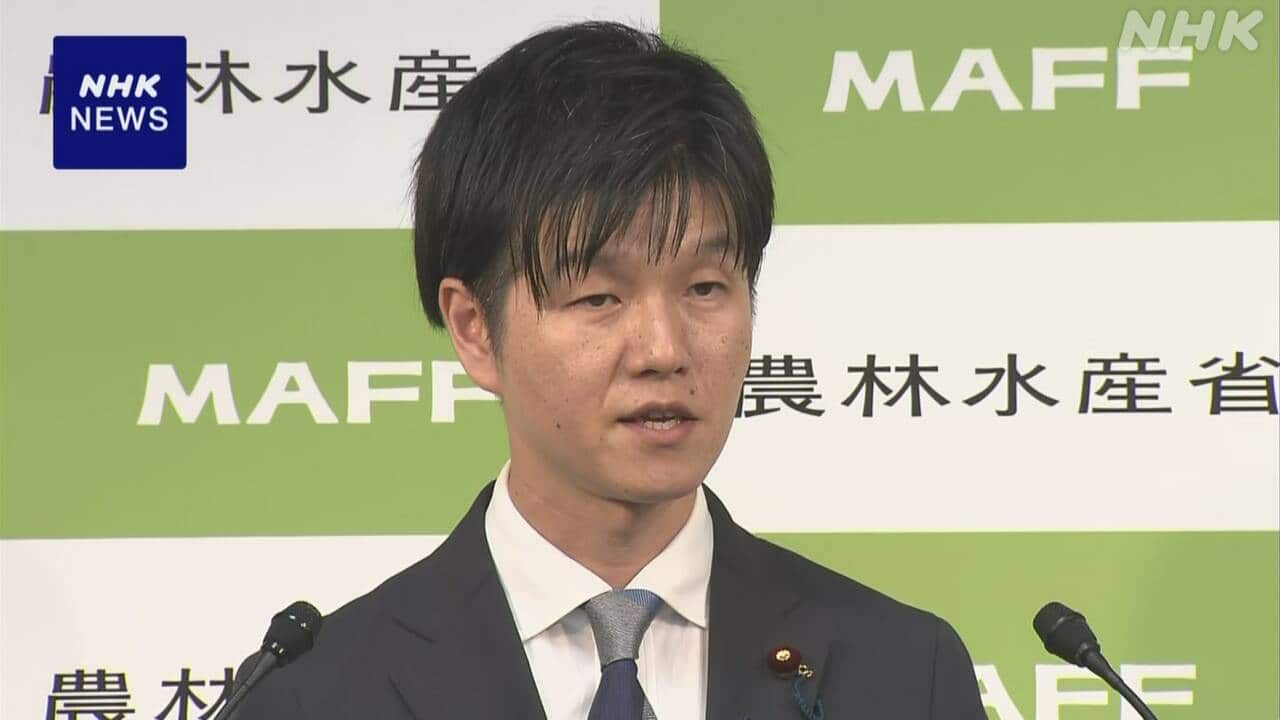 nhk_news's tweet card. 【NHK】鈴木農林水産大臣は24日の閣議のあとの会見で、小型イカ釣り漁船によるスルメイカ漁が、漁獲枠の上限を超えたため、10月末ま