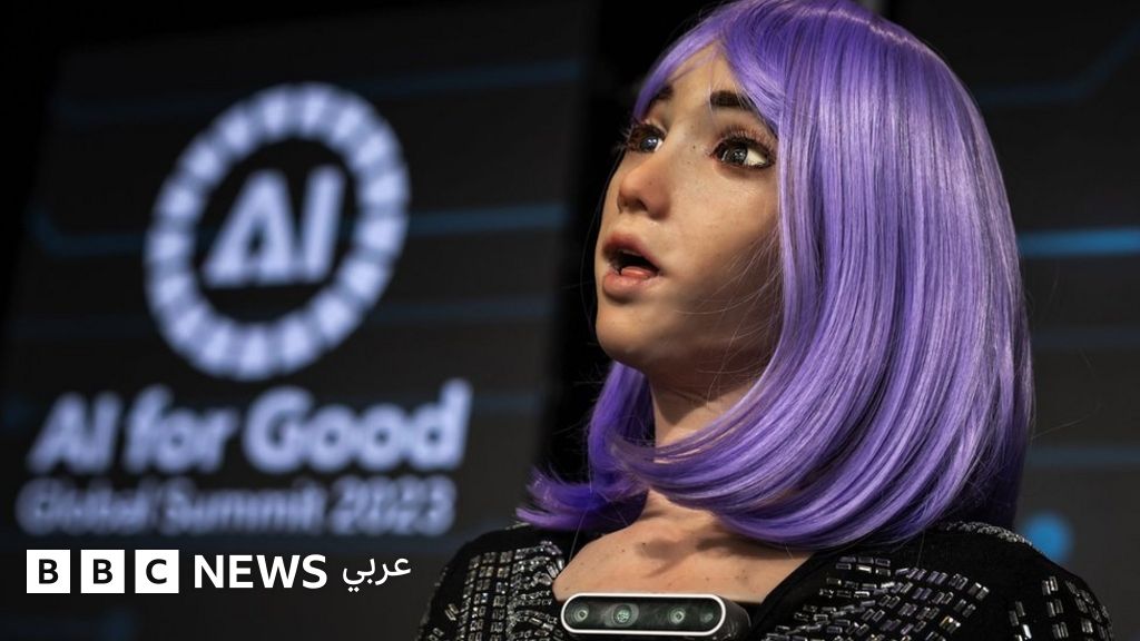 BBC4tech's tweet card. عندما نعطي الذكاء الاصطناعي هيئة بشرية، عادة ما نختار له سمات أنثوية. فهل نلعب على أوتار الصور النمطية؟