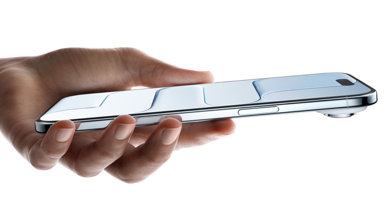 TechHounder's tweet card. Apple has reportedly cut iPhone Air production by 80% due to poor sales. The iPhone Air successor is unlikely in 2026, with Apple focusing on the iPhone 18