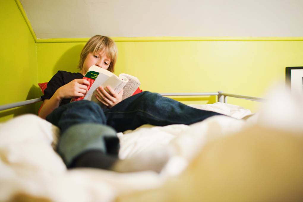 TechSavvyLib's tweet card. Students can get turned off to reading because of traumatic experiences, like shaming one's reading choices or high-stakes testing. Teacher-librarians offer advice on how to cultivate better reading...