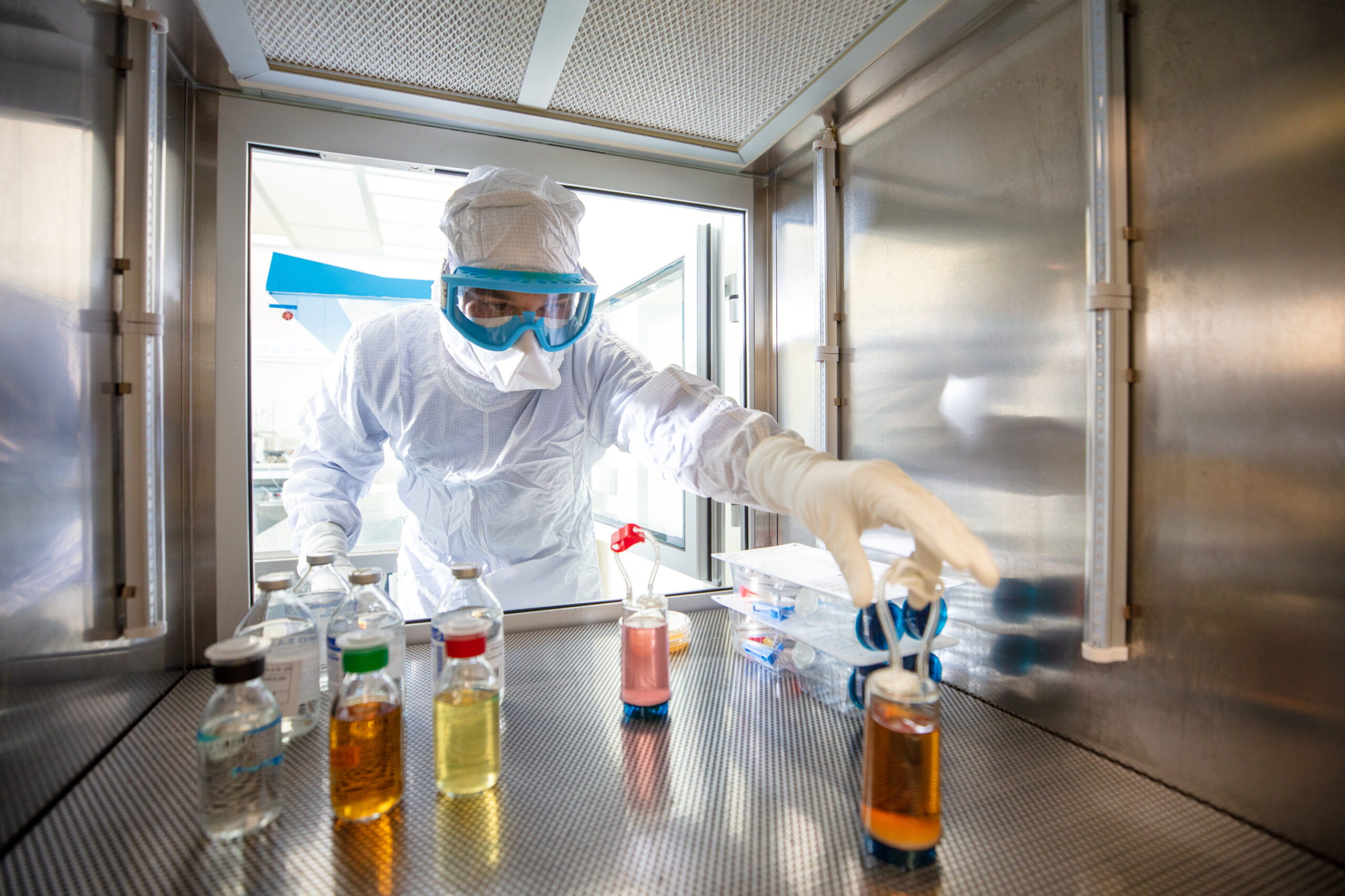 MSFTnews's tweet card. Designing new medicines typically takes years. With AI, Novartis scientists aim to make such breakthroughs in weeks, even days.