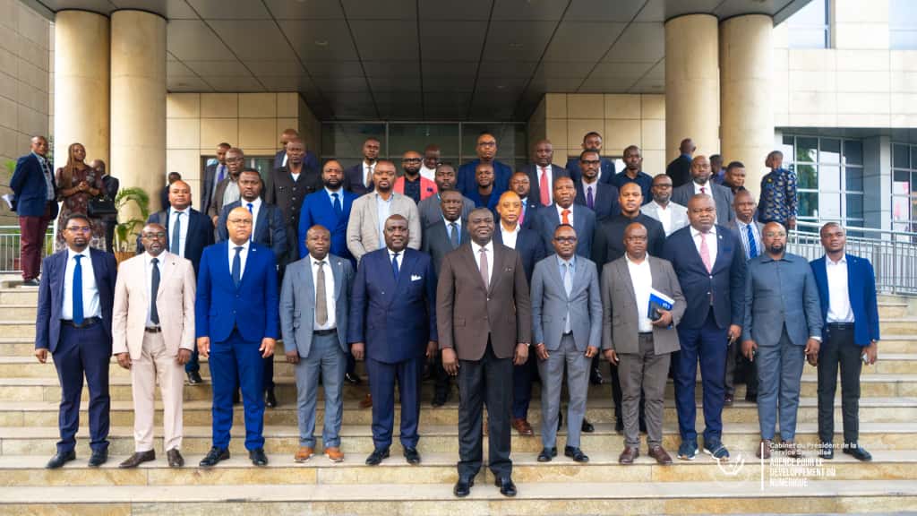 numericocd's tweet card. La République Démocratique du Congo a officiellement lancé, mercredi 8 octobre, au Salon Rouge de l’Immeuble du Gouvernement, les travaux de la Commission interinstitutionnelle chargée de la rédact...