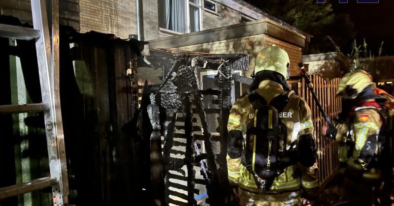 Brand in schuur aan Vergouwlaan in Slagharen