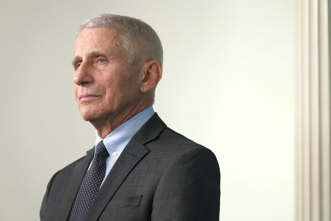 UnityProjectUSA's tweet card. Did Dr. Anthony Fauci and others in the federal government mislead the American public about the origins of COVID-19? Sen. Paul believes so.