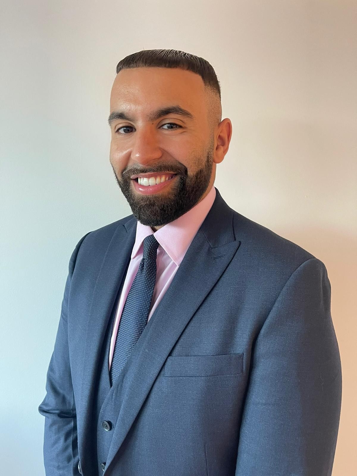 sq1_media's tweet card. This week Specialist Lending Solutions is talking to Zouhair Mihramane, south east business development manager (BDM) for Hampshire Trust Bank (HTB).