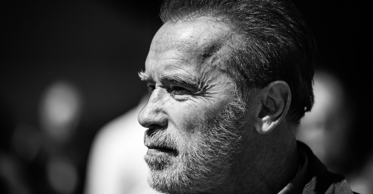 Schwarzenegger's tweet card. The strength and the heart of the Russian people have always inspired me. That is why I hope that you will let me tell you the truth about the war in Ukraine.