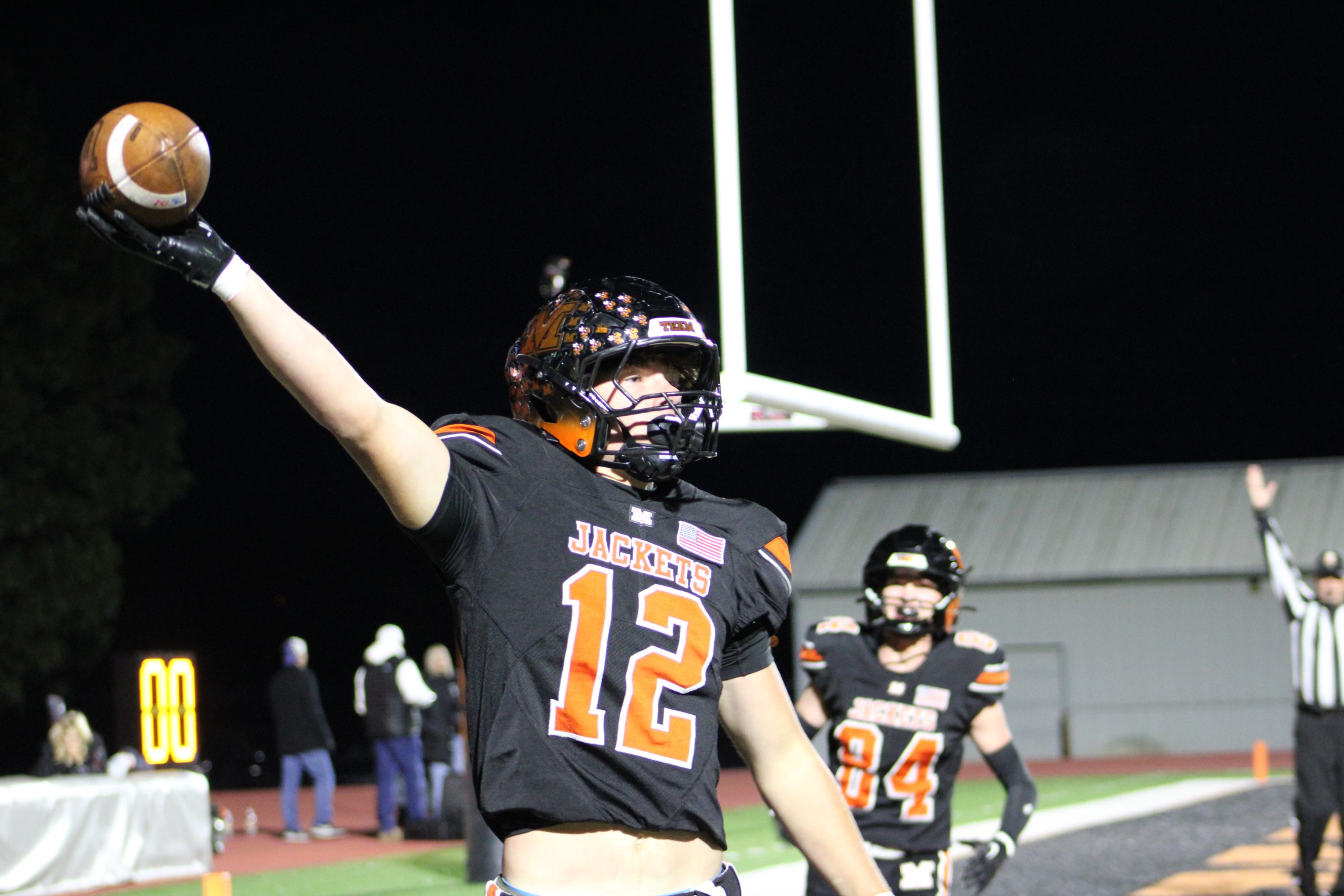 SourceMediaProp's tweet card. MOUNT VERNON — The Mount Vernon football team will play the waiting game for a few more hours as the Ohio high school football regular season concludes. The Yellow Jackets finished a fine turnaround...